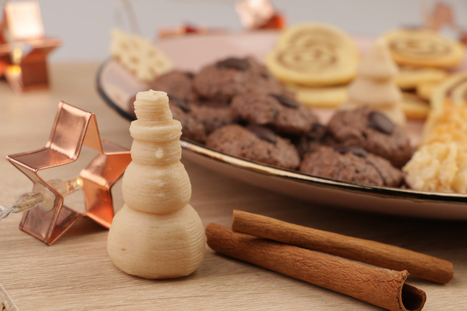 Schokoladenplätzchen mit Marzipantopping Schneemann aus dem Procusini 3D Lebensmitteldrucker